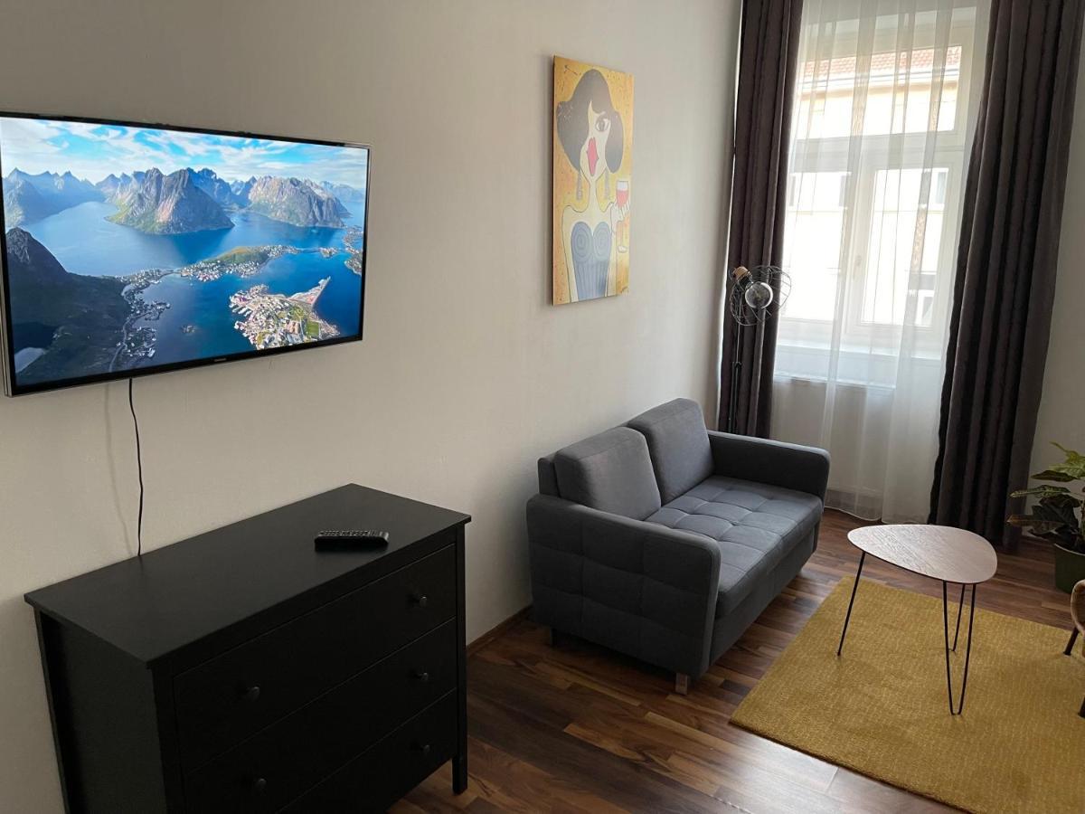 Gesamte Unterkunft In Zentrumsnaehe Vídeň Exteriér fotografie